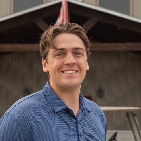 louis, sales consultant headshot